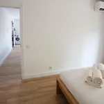 Go4portugal - Solaina - Modern With Ac And Private Balcony
