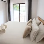 Апартаменты Go4portugal - Solaina - Modern With Ac And Private Balcony