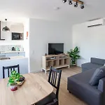 Go4portugal - Solaina - Modern With Ac And Private Balcony *