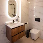 Go4portugal - Solaina - Modern With Ac And Private Balcony *